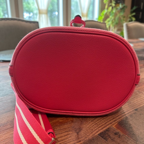 Kate Spade Bucket Crossbody - Picture 6 of 11
